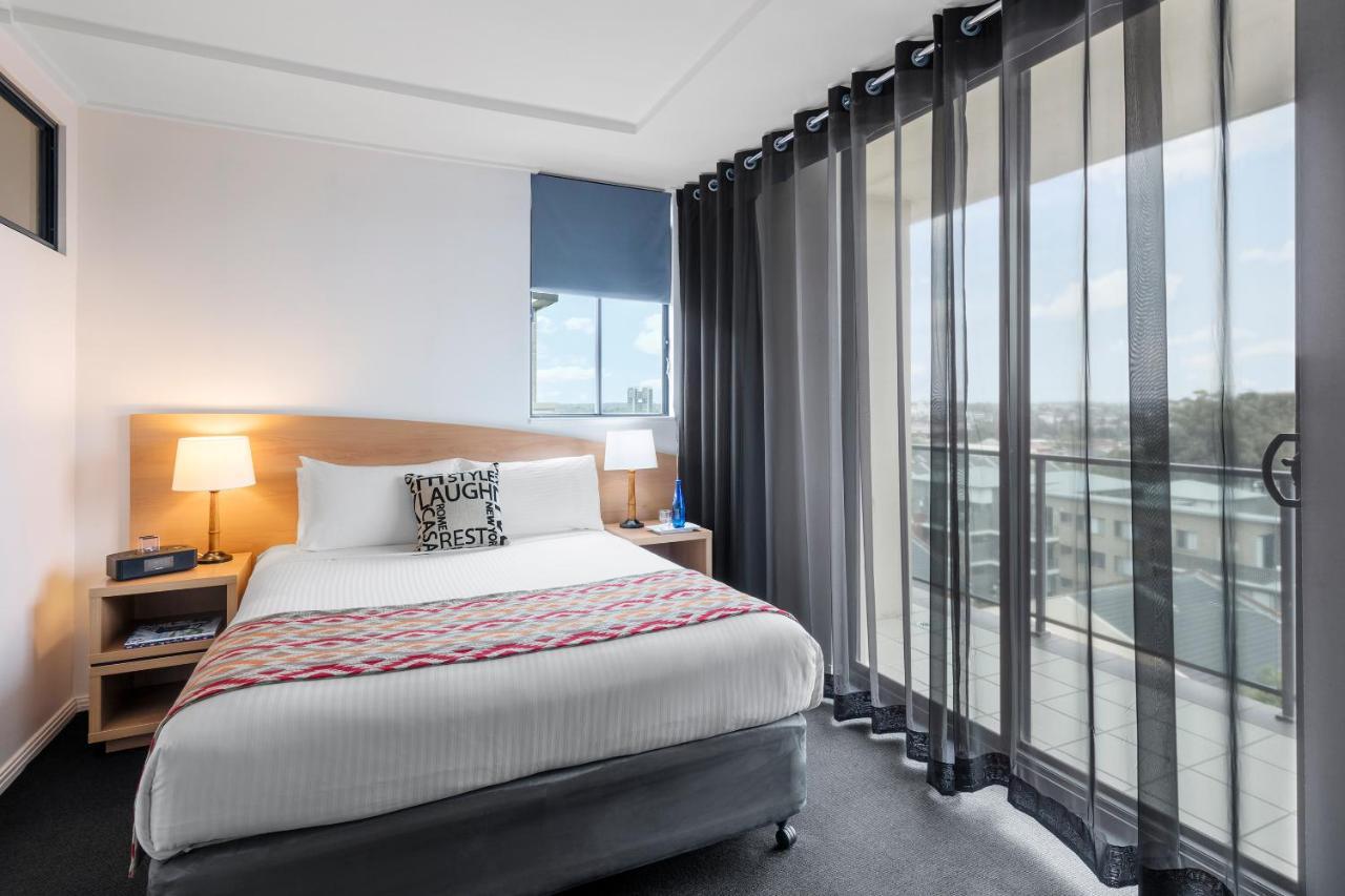 Aparthotel Nesuto Parramatta Sydney Zimmer foto